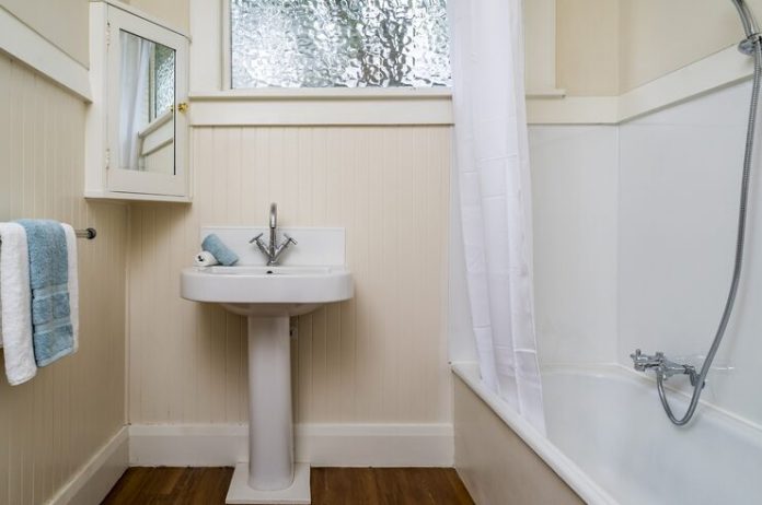 accessible bathroom modifications universal design tips